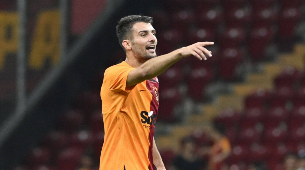 Galatasaray'da 24 saatte 3 ayrılık! Leo Dubois'in sözleşmesi feshedildi - 2. Resim