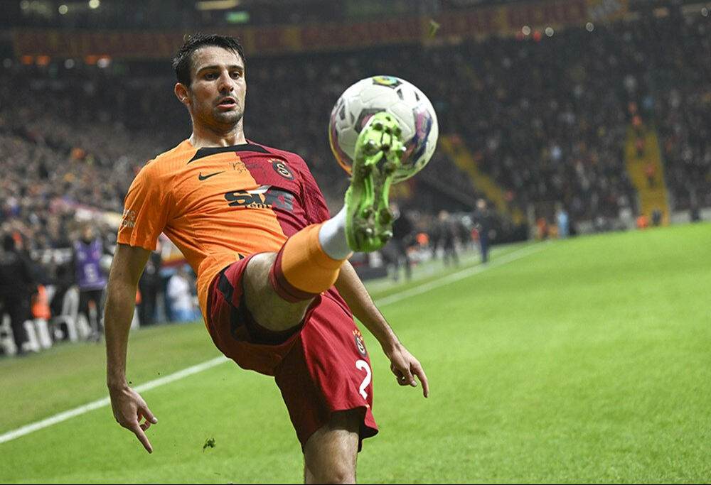 Galatasaray'da 24 saatte 3 ayrılık! Leo Dubois'in sözleşmesi feshedildi - 3. Resim