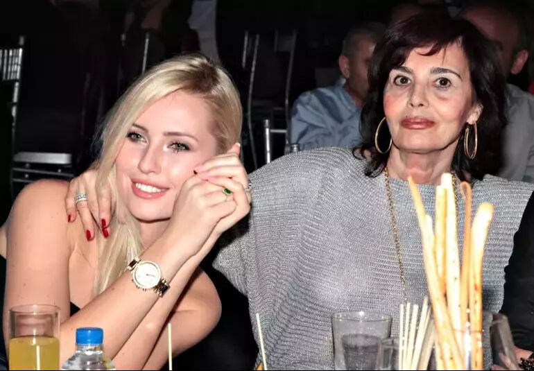 Serdar Ortaç annesine sitem etti! Seslendiği anlar gündem oldu Serdar Ortaç annesine sitem etti! Seslendiği anlar gündem oldu - 2. Resim