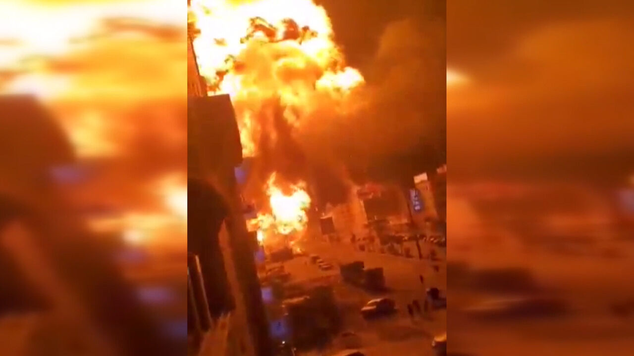 Yemen'de benzin istasyonu böyle patladı! 4 kişi hayatını kaybetti - 1. Resim