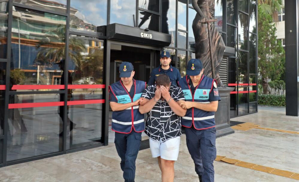 Alanya'nın 5 farklı noktasında yangın çıkartan şüpheli yakalandı - 1. Resim