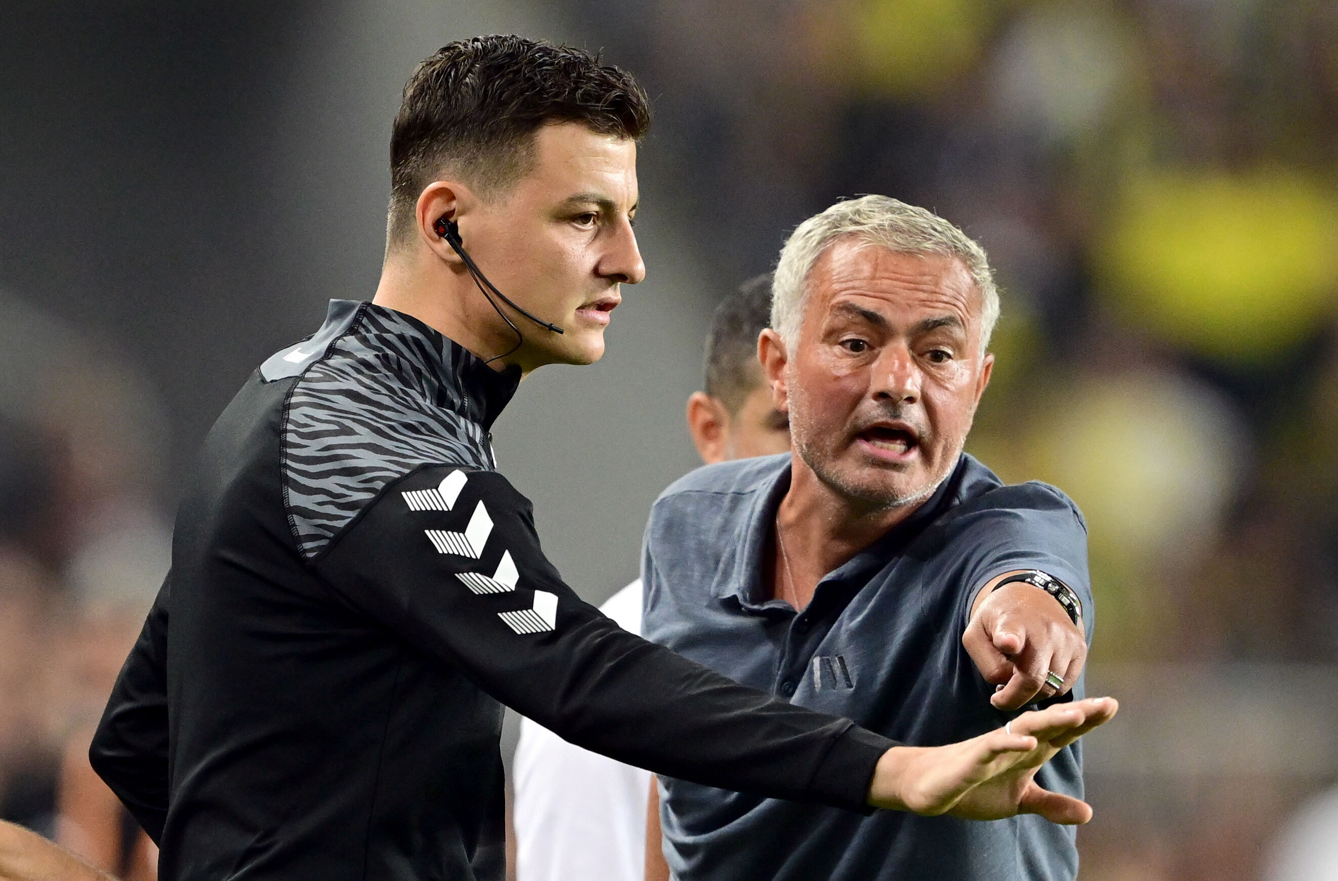 Galatasaray yönetiminden Jose Mourinho'ya gönderme!  Galatasaray yönetiminden Jose Mourinho'ya gönderme!