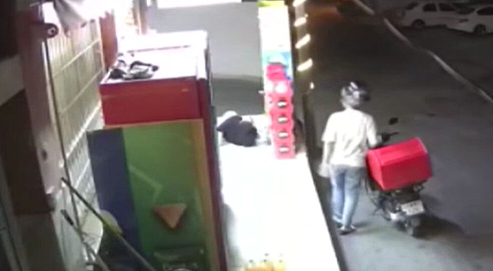 Muhammed Umut Demirbuğa, İzmir'de husumetlisi tarafından başından vurularak &ouml;ld&uuml;r&uuml;ld&uuml; - 3. Resim