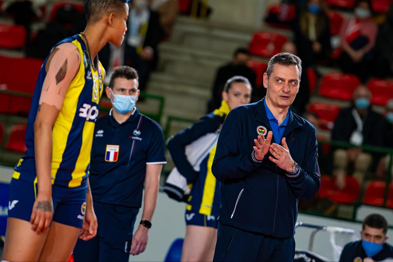 58 yaşındaki Zoran Terzic Rusya Voleybol Federasyonu ile yollarını ayırdı 58 yaşındaki Zoran Terzic Rusya Voleybol Federasyonu ile yollarını ayırdı - 1. Resim