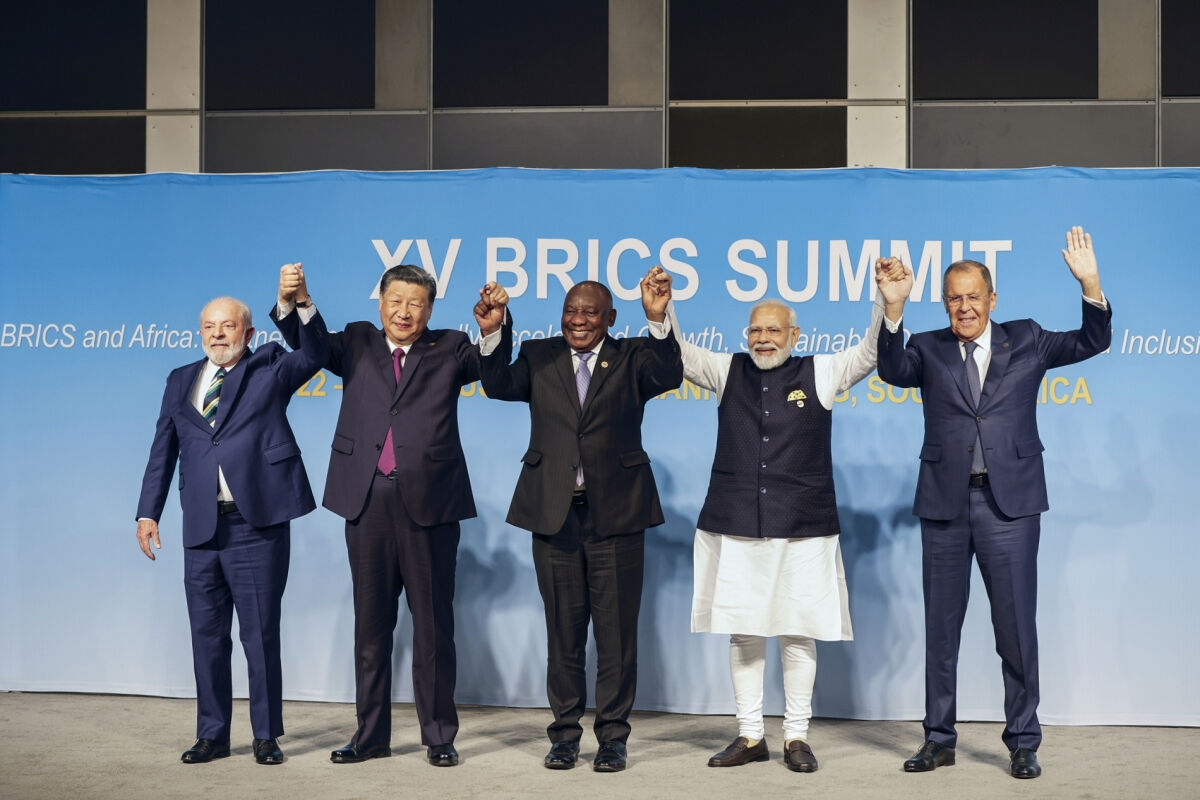BRICS ülkeleri arasında Rusya, Hindistan, Brezilya ve Çin bulunuyor - 1. Resim