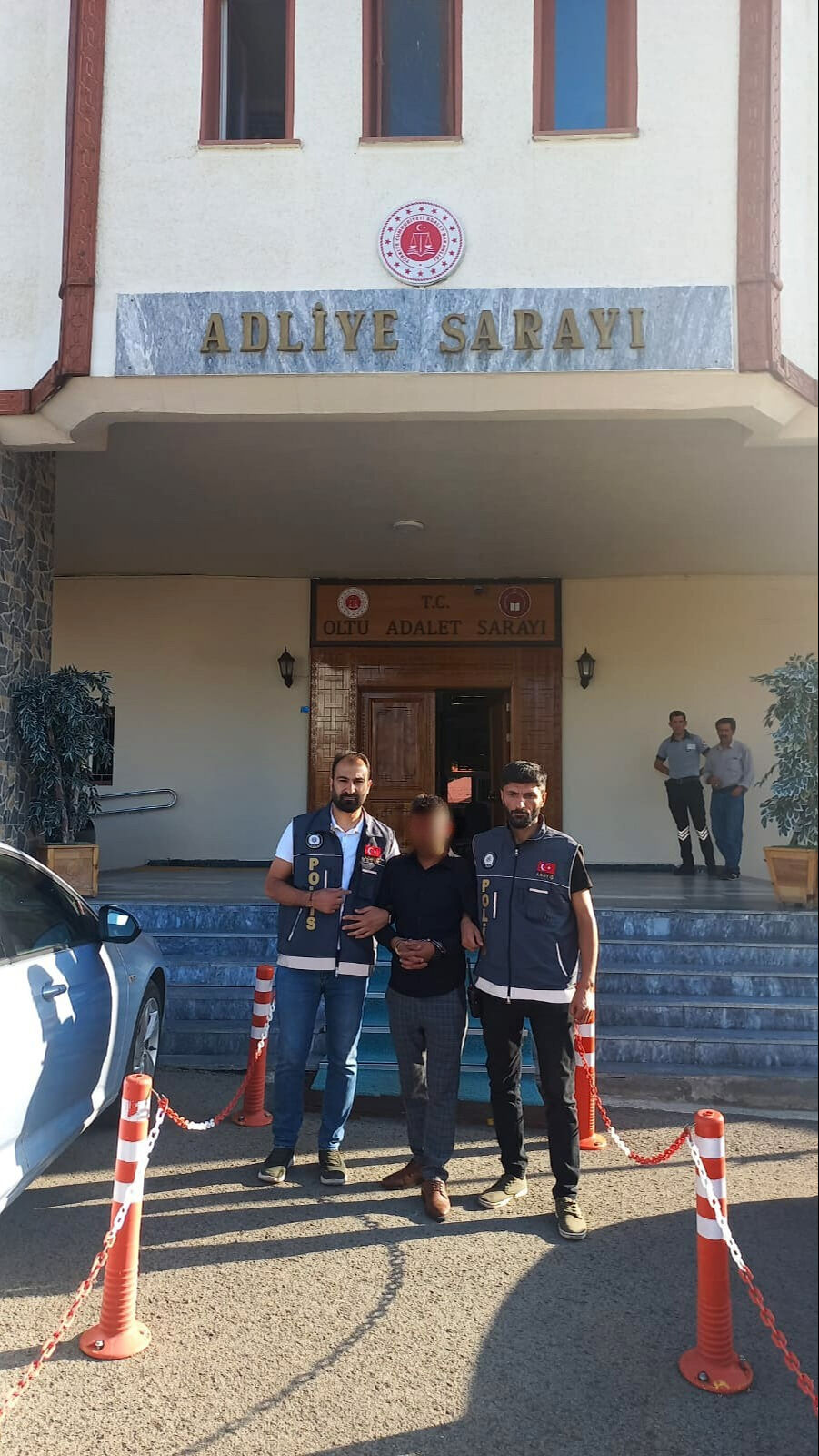 Erzurum'da 63 yıl hapis cezasıyla aranan kişi yakalandı - 2. Resim