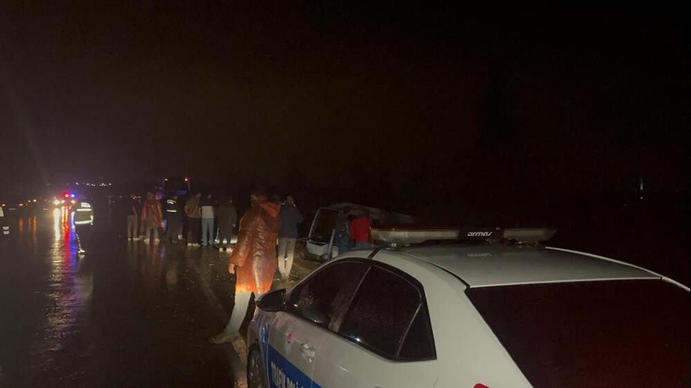 Eskişehir'de polisleri taşıyan midibüs şarampole uçtu, çok sayıda yaralı var - 1. Resim