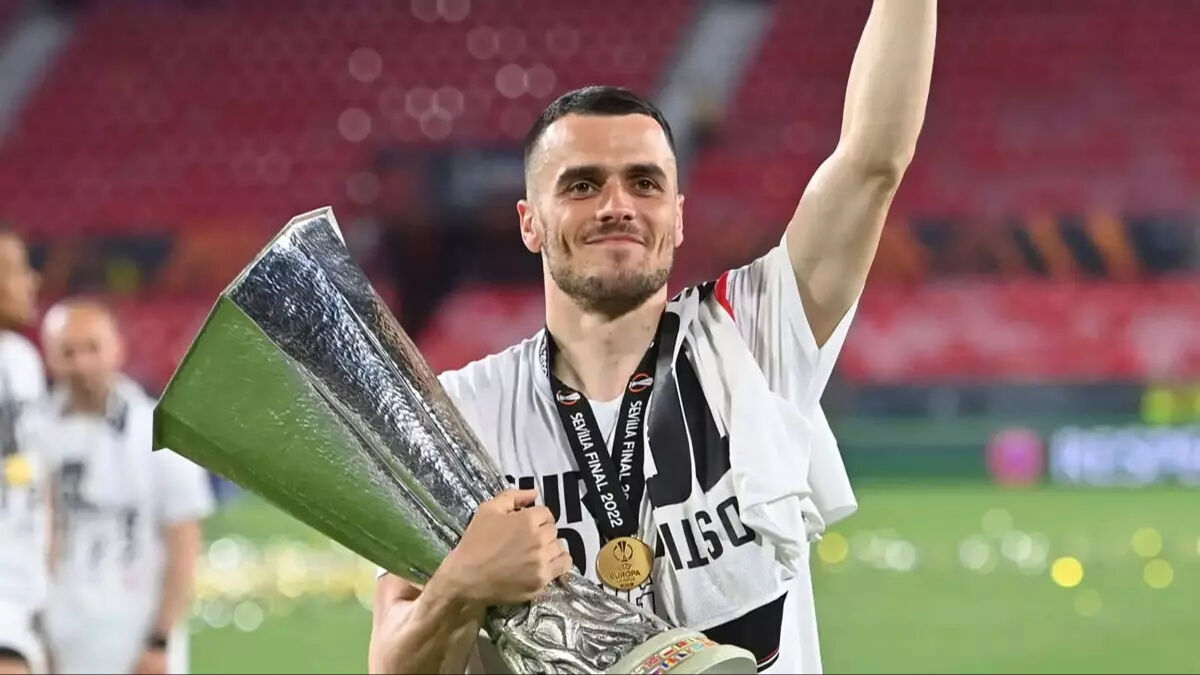 Juventus sol kanat oyuncusu Filip Kostic Sırp asıllı Juventus sol kanat oyuncusu Filip Kostic Sırp asıllı - 4. Resim