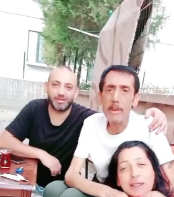 Kanser tedavisi gören Ankaralı Turgut’un kızı son durumunu paylaştı! Videodaki görüntüsü dikkat çekti Kanser tedavisi gören Ankaralı Turgut’un kızı son durumunu paylaştı! Videodaki görüntüsü dikkat çekti - 3. Resim
