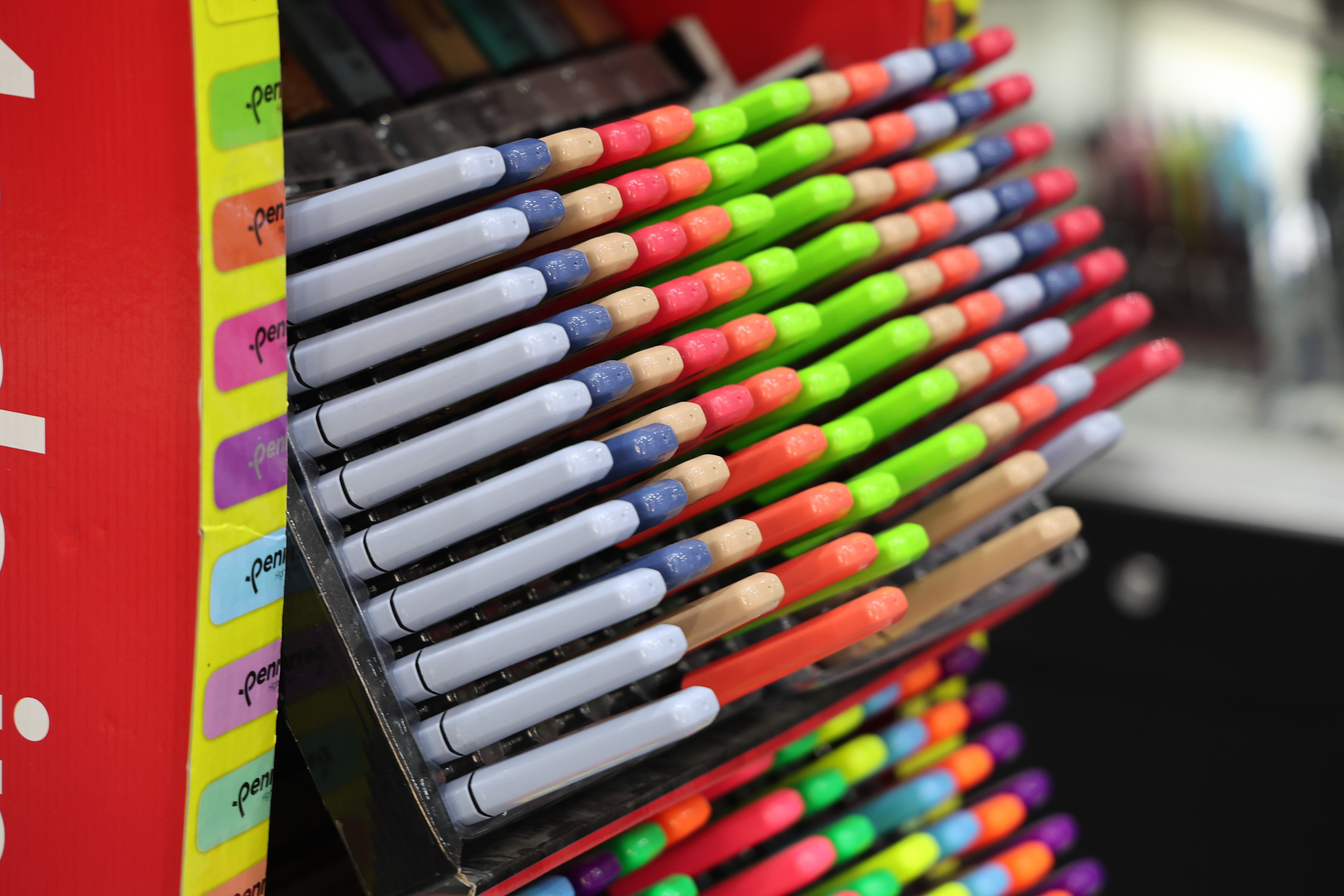 Okul alışverişinde sağlık uyarısı: Kırtasiye malzemeleri seçerken dikkat! - 1. Resim