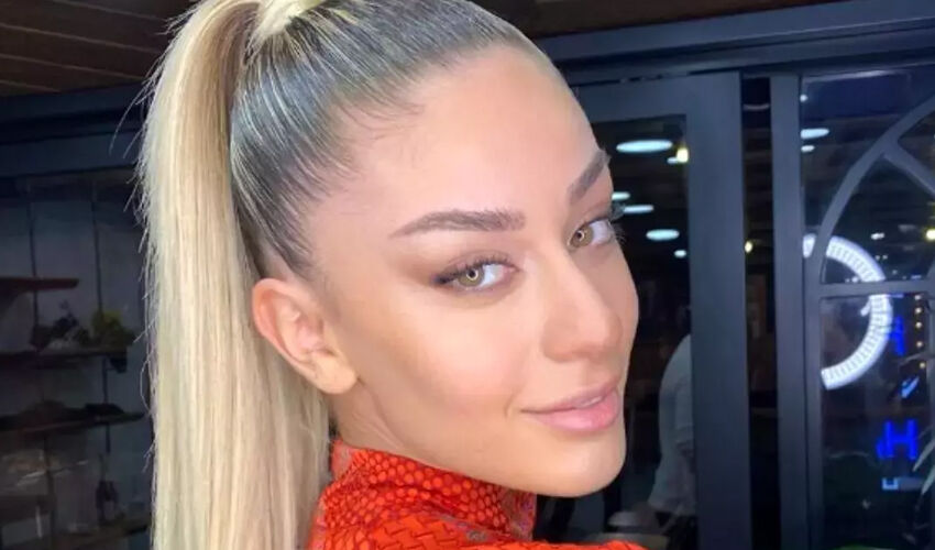 Acun Ilıcalı ile Ayça Çağla Altunkaya’nın düğün davetiyesi ortaya çıktı! Ünlü çiftten konuklara yasak Acun Ilıcalı ile Ayça Çağla Altunkaya’nın düğün davetiyesi ortaya çıktı! Ünlü çiftten konuklara yasak - 5. Resim