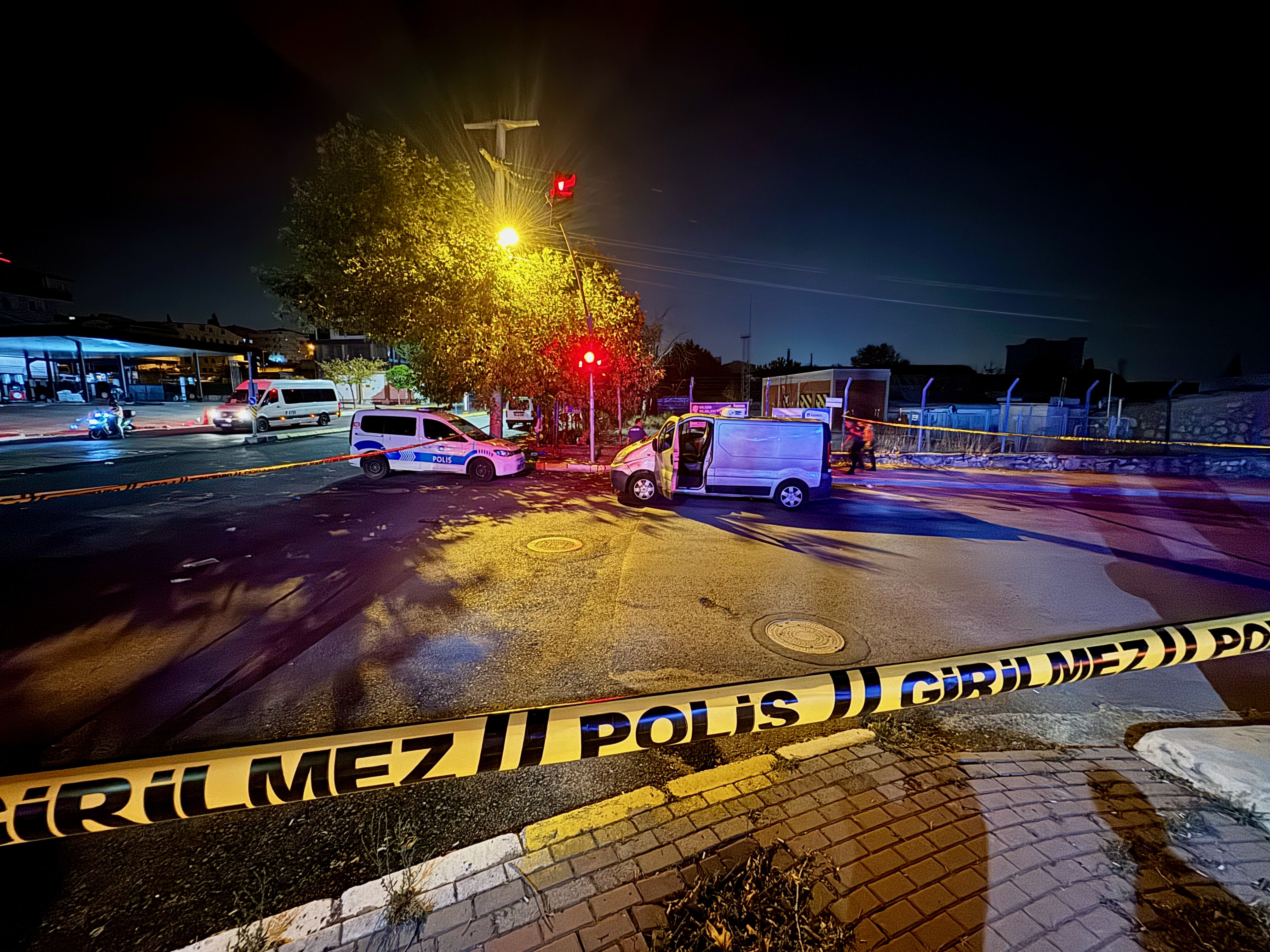 Bıçaklı saldırgan dehşet saçtı, çok sayıda yaralı var Bıçaklı saldırgan dehşet saçtı, çok sayıda yaralı var - 1. Resim