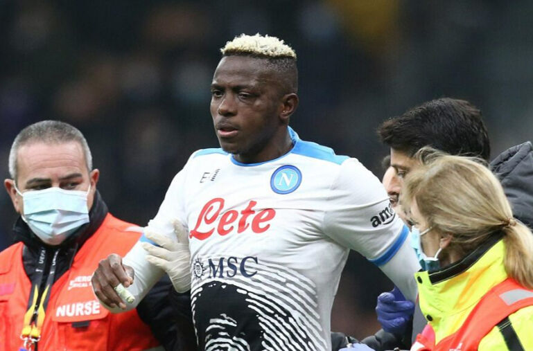 Galatasaray'ın yeni yıldızı Victor Osimhen neden maske takıyor? 