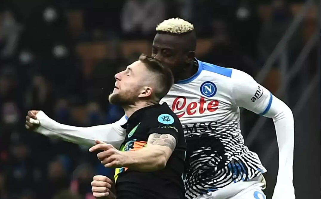 Galatasaray'ın yeni yıldızı Victor Osimhen neden maske takıyor? 