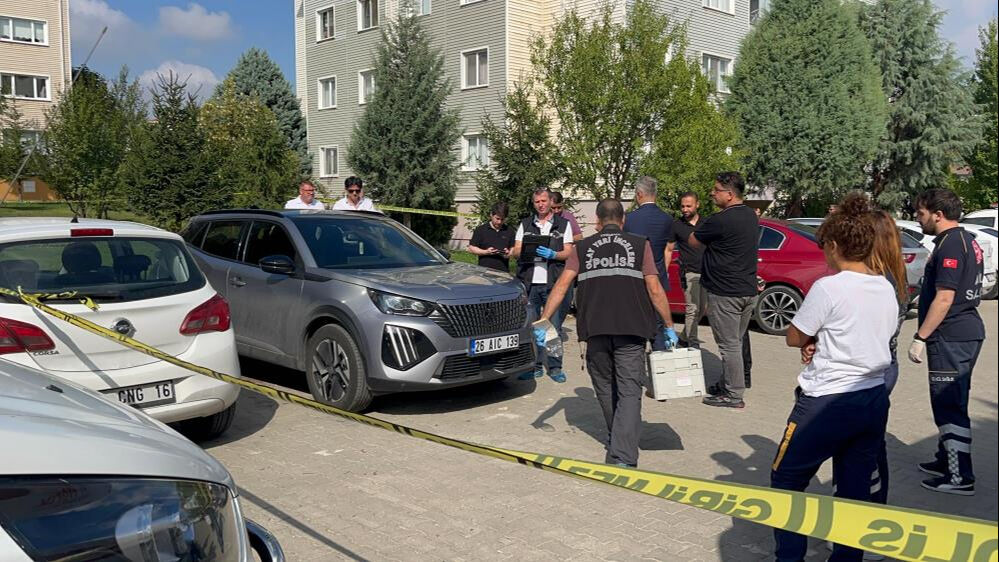 Hemşire Tuğba Koç'un sır ölümü!  Evlilik yıl dönümünde boğazı kesilmiş halde bulundu Hemşire Tuğba Koç'un sır ölümü!  Evlilik yıl dönümünde boğazı kesilmiş halde bulundu - 1. Resim