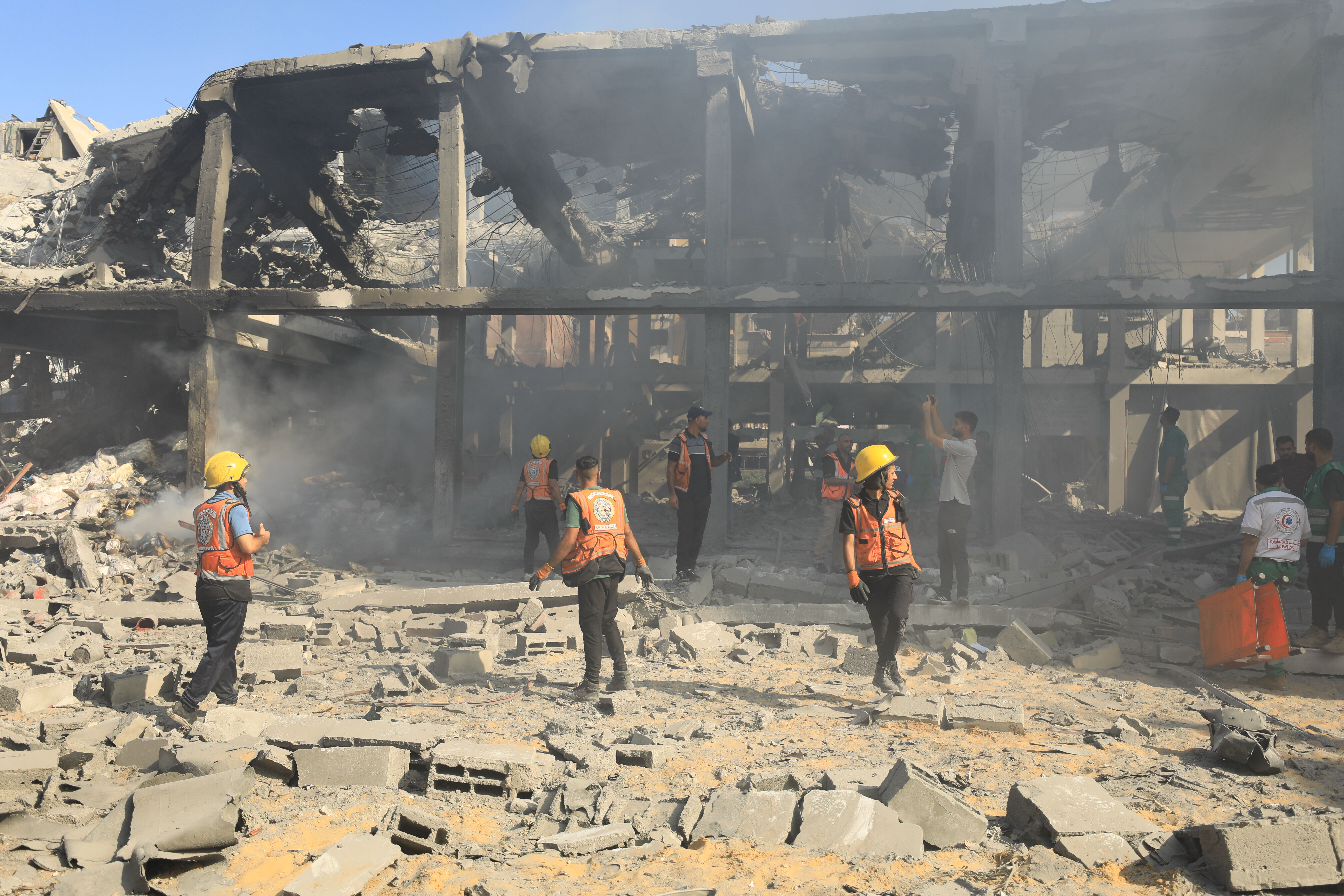 Sivillerin sığındı üniversite bombalandı! Dehşet veren görüntüler, çok sayıda ölü ve yaralı var - 1. Resim