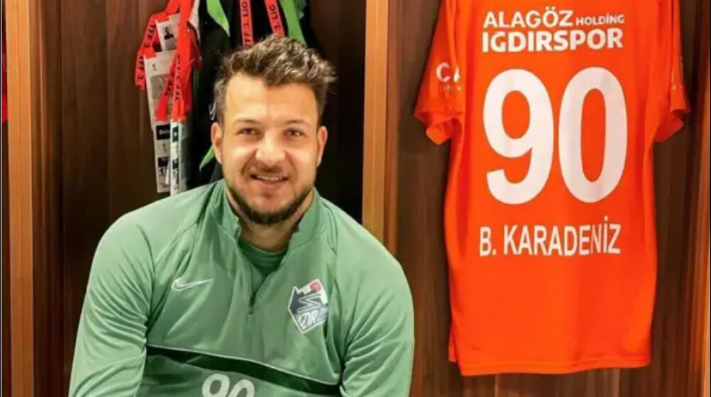 Batuhan Karadeniz canlı yayında yasa dışı bahis sitesinden kumar oynadı! Küfür, hakaret... - 1. Resim