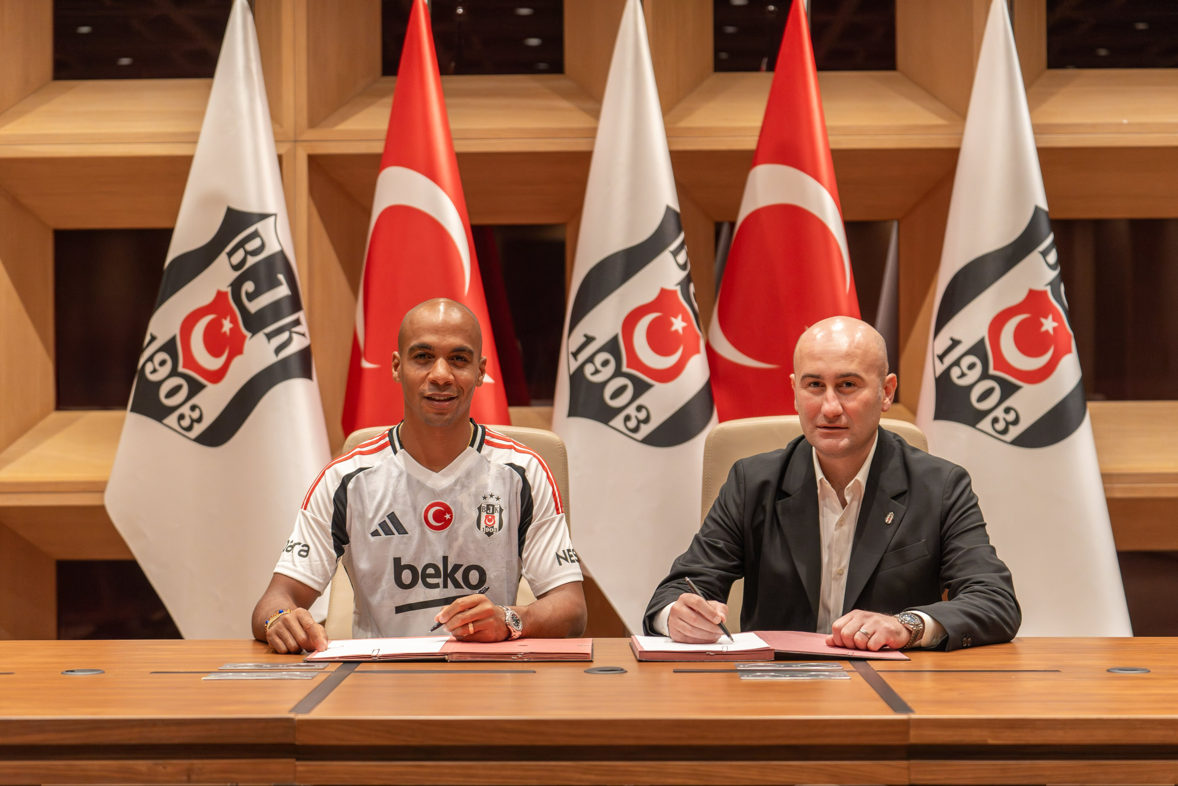 Beşiktaş duyurdu! Joao Mario imzayı attı Beşiktaş duyurdu! Joao Mario imzayı attı - 1. Resim