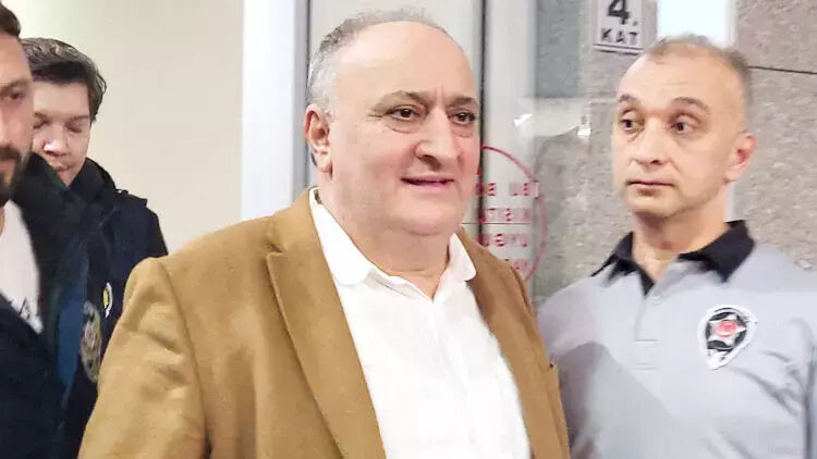 "Ekmek" çıkışı sonrası tutuklanmıştı! Cihan Kolivar hayatını kaybetti "Ekmek" çıkışı sonrası tutuklanmıştı! Cihan Kolivar hayatını kaybetti - 1. Resim