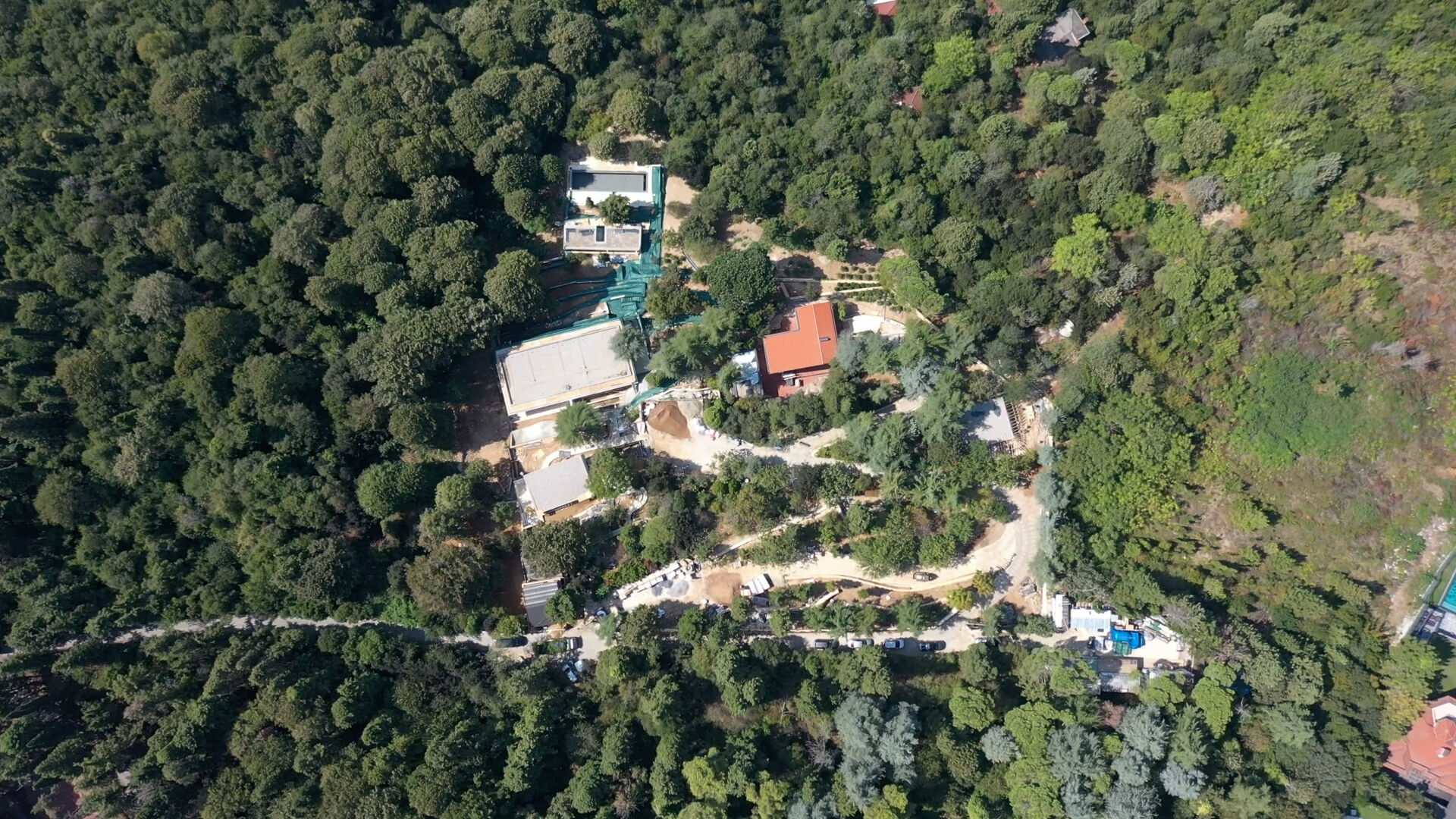 İmamoğlu Vaniköy'deki kaçak villa yıkımını eleştirdi: Kendilerini aklamaya çalışıyorlar - 3. Resim