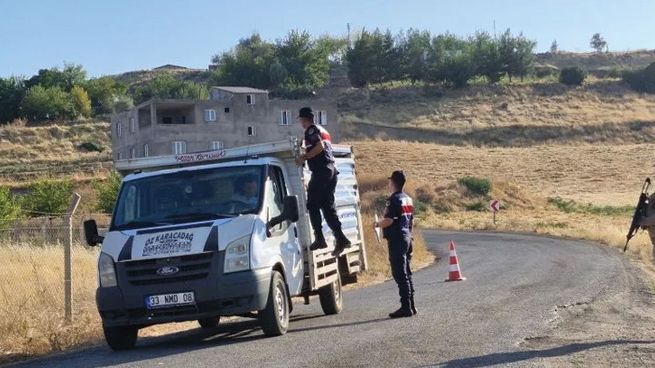 Narin'in kaybında yeni gelişme! Ekipler cihazlarıyla mezarlıkta - 5. Resim