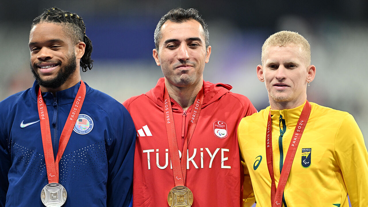 Serkan Yıldırım'ın altın madalyası geri alındı! Açıklama geldi Serkan Yıldırım'ın altın madalyası geri alındı! Açıklama geldi - 3. Resim