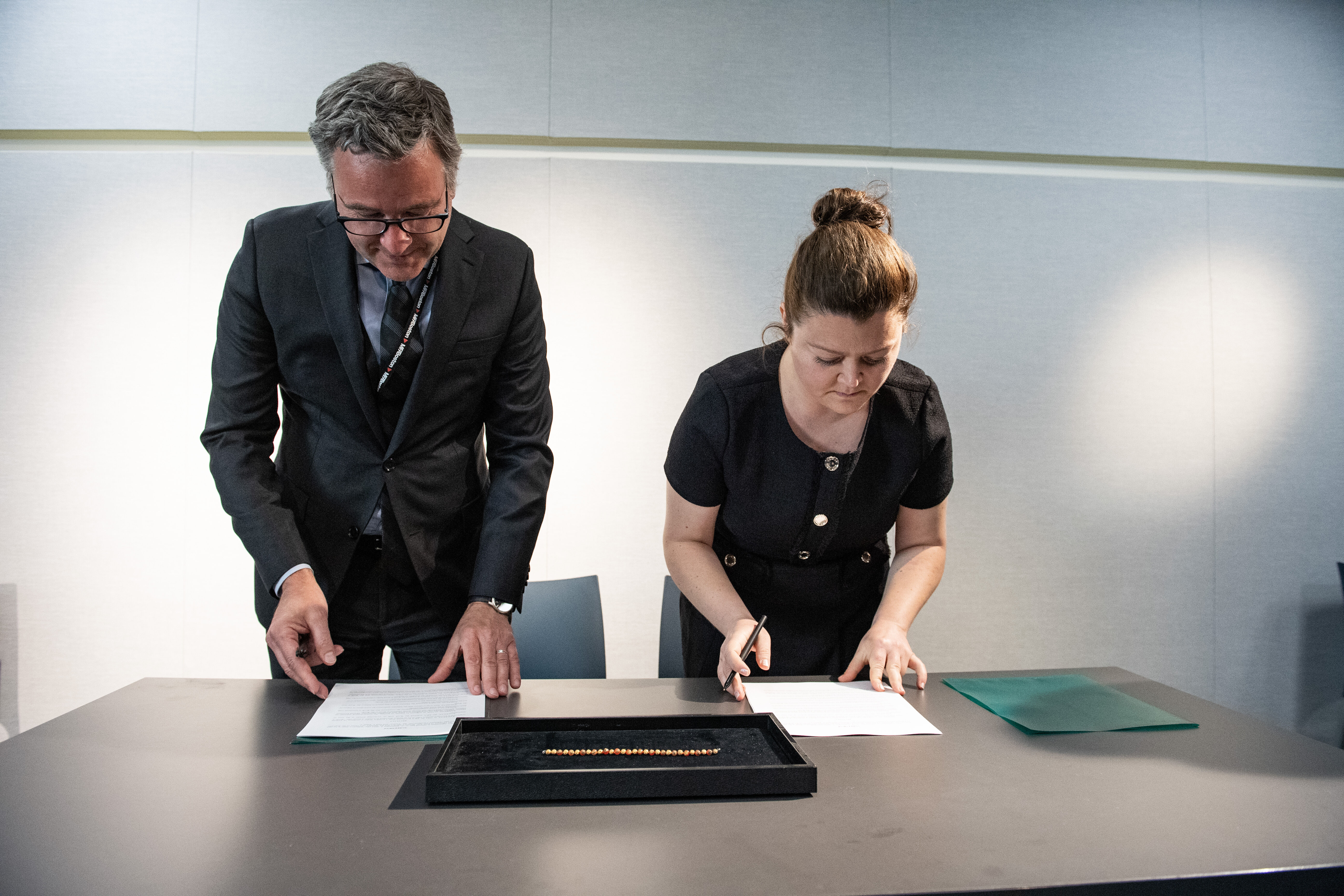 Türkiye'den ABD'ye kaçırılmıştı... 2 bin 500 yıllık eser geri alındı Türkiye'den ABD'ye kaçırılmıştı... 2 bin 500 yıllık eser geri alındı - 3. Resim