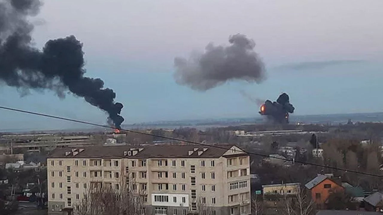 Ukrayna'yı füzelerle vuran Rusya, Donetsk'te iki yerleşim birimini ele geçirdi - 1. Resim