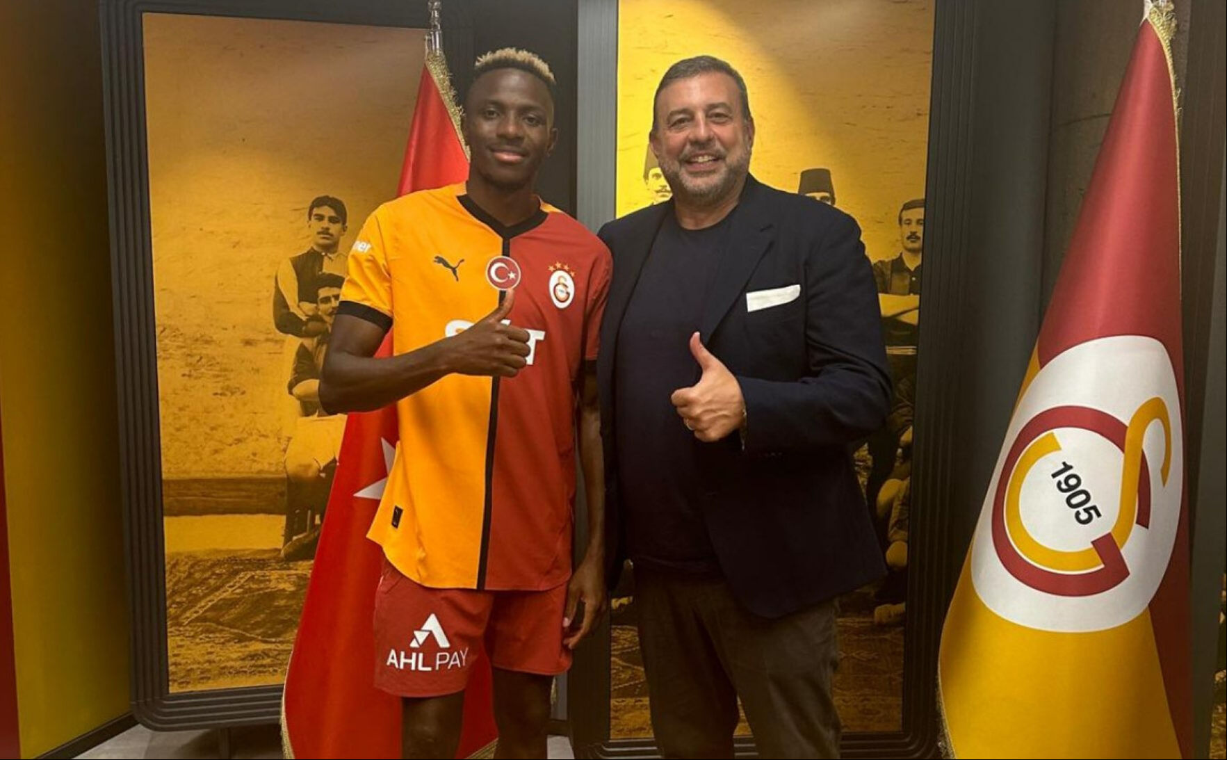 Victor Osimhen Galatasaray formasını giydi! Sözleşmesindeki detay ortaya çıktı - 2. Resim