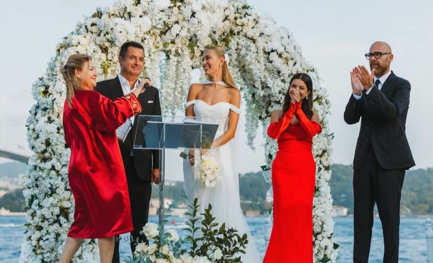 Acun Ilıcalı ile evlenen Ayça Çağla Atunkaya’nın ilk hamlesi dikkat çekti - 3. Resim