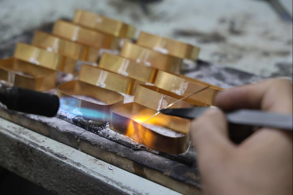 Bu dükkanın taşı toprağı altın - 4. Resim