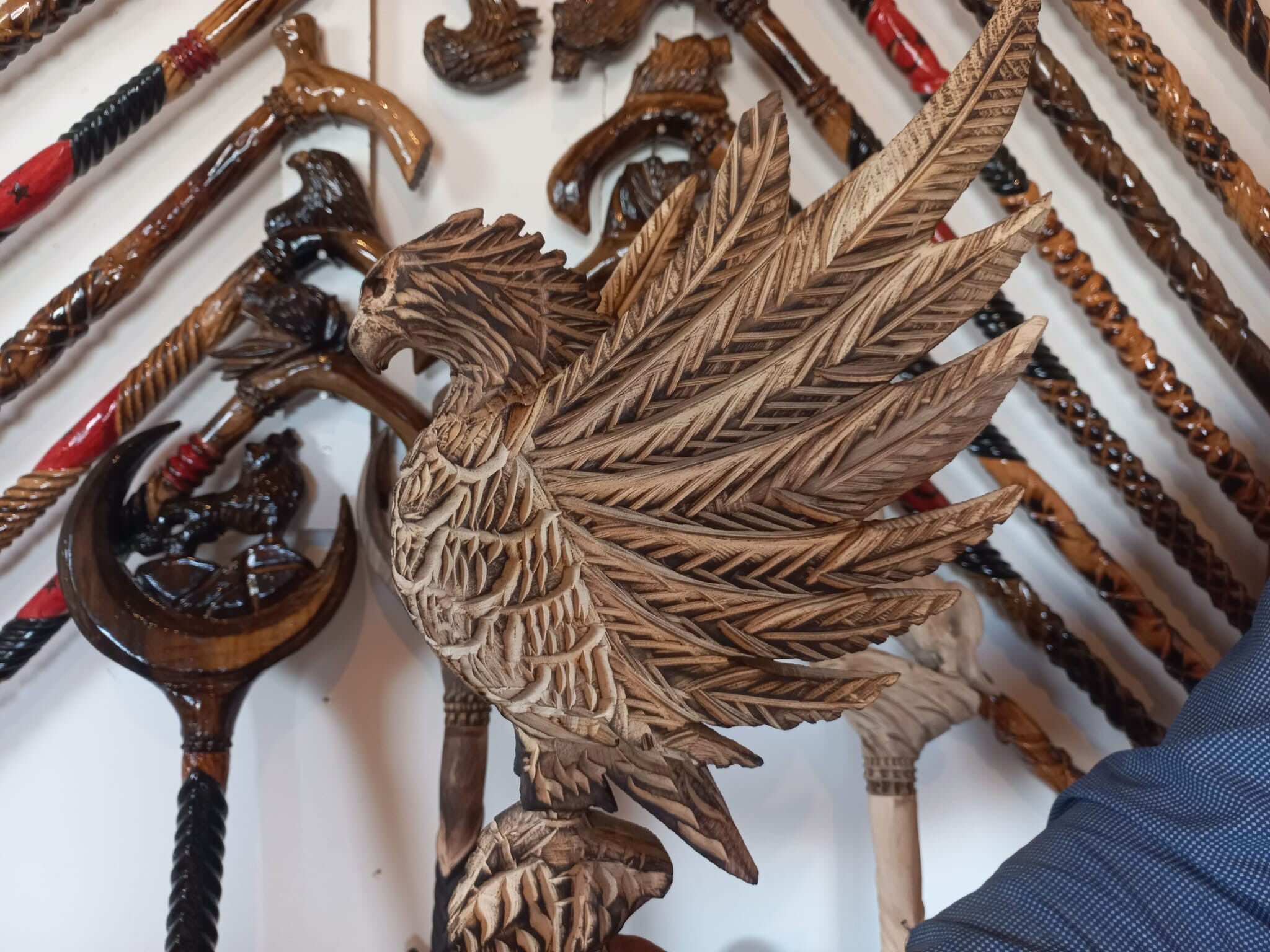 Cumhurbaşkanı'ndan Bahçeli'ye pek çok devlet büyüğünde onun bastonları var - 1. Resim