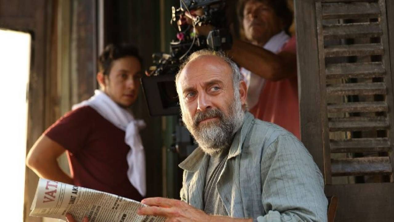 Halit Ergenç iddialı dizi için anlaştı!