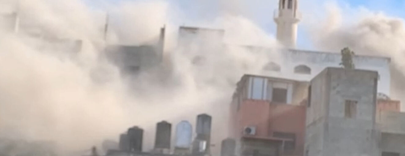 İsrail ordusu Cenin'de Filistinli bir aileye ait olan evi patlattı İsrail ordusu Cenin'de Filistinli bir aileye ait olan evi patlattı - 1. Resim