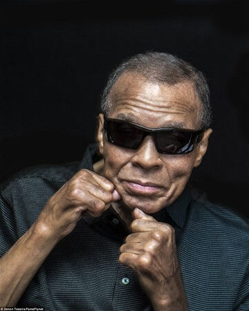 İşte Muhammed Ali'nin &ouml;lmeden &ouml;nceki son fotoğrafları - 4. Resim