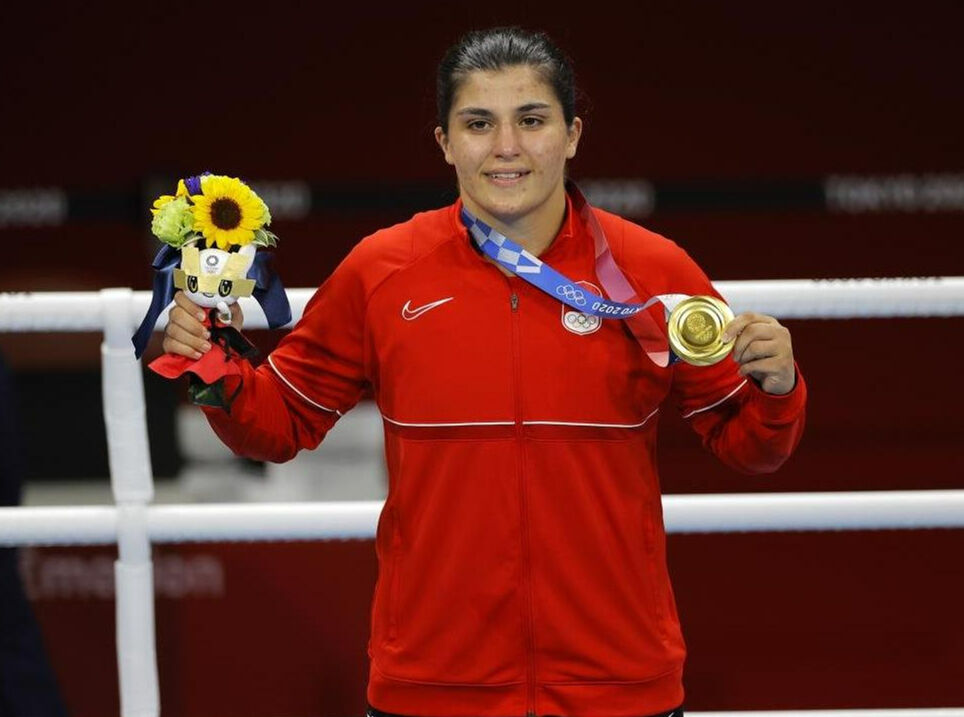 Olimpiyat şampiyonu milli boksör Busenaz Sürmeneli'ye trafikte çirkin saldırı! Tokat attı, tutuklandı - 4. Resim