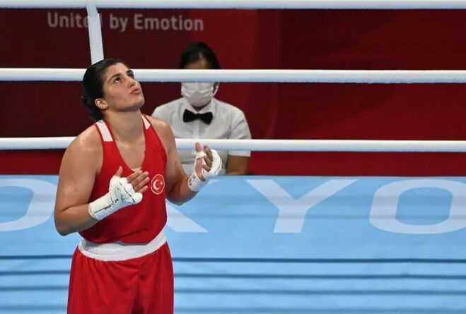 Olimpiyat şampiyonu milli boksör Busenaz Sürmeneli'ye trafikte çirkin saldırı! Tokat attı, tutuklandı - 1. Resim