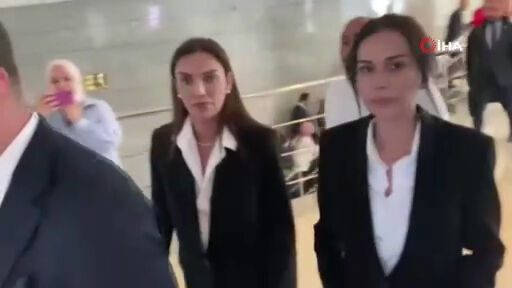 Polat çiftinin davasında ikinci gün! Duruşma yarına ertelendi Polat çiftinin davasında ikinci gün! Dilan Polat eşine el salladı - 3. Resim