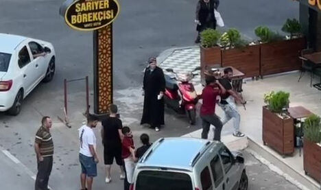 Taciz skandalının yaşandığı börekçi mühürlendi! Yeni görüntüler kan donduruyor: Deşerim seni! - 1. Resim