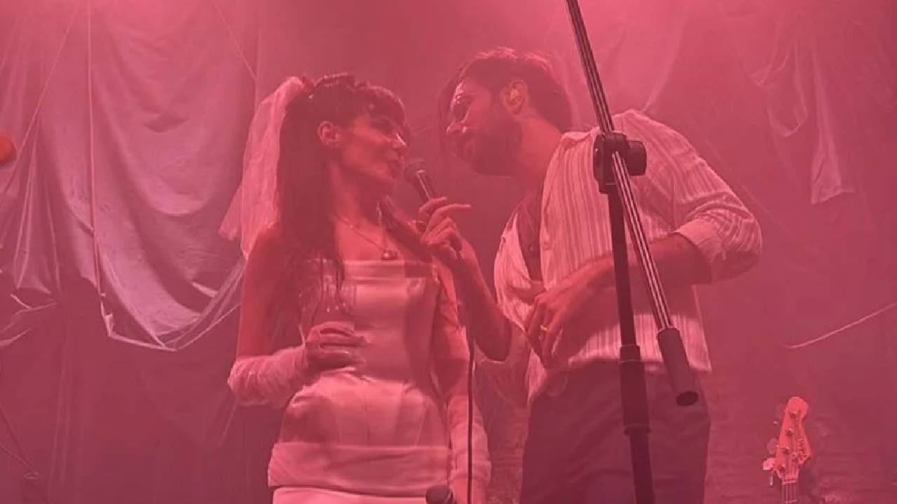 Ünlü şarkıcı Gaye Su Akyol evlendi! İşte düğünden kareler - 2. Resim