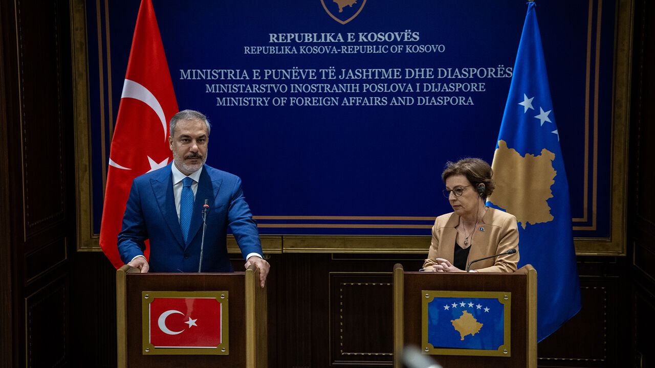 Bakan Fidan Kosova'da: Filistin meselesinde Mısır bir ön cephe ülkesidir! Bakan Hakan Fidan Kosova'da: Filistin meselesinde Mısır bir ön cephe ülkesidir! - 1. Resim