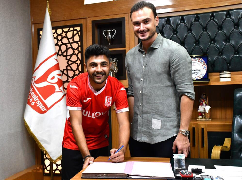 Barcelona'nın hayran kaldığı Muhammed Demirci TFF 3. Lig ekibi Balıkesirspor ile anlaştı - 2. Resim