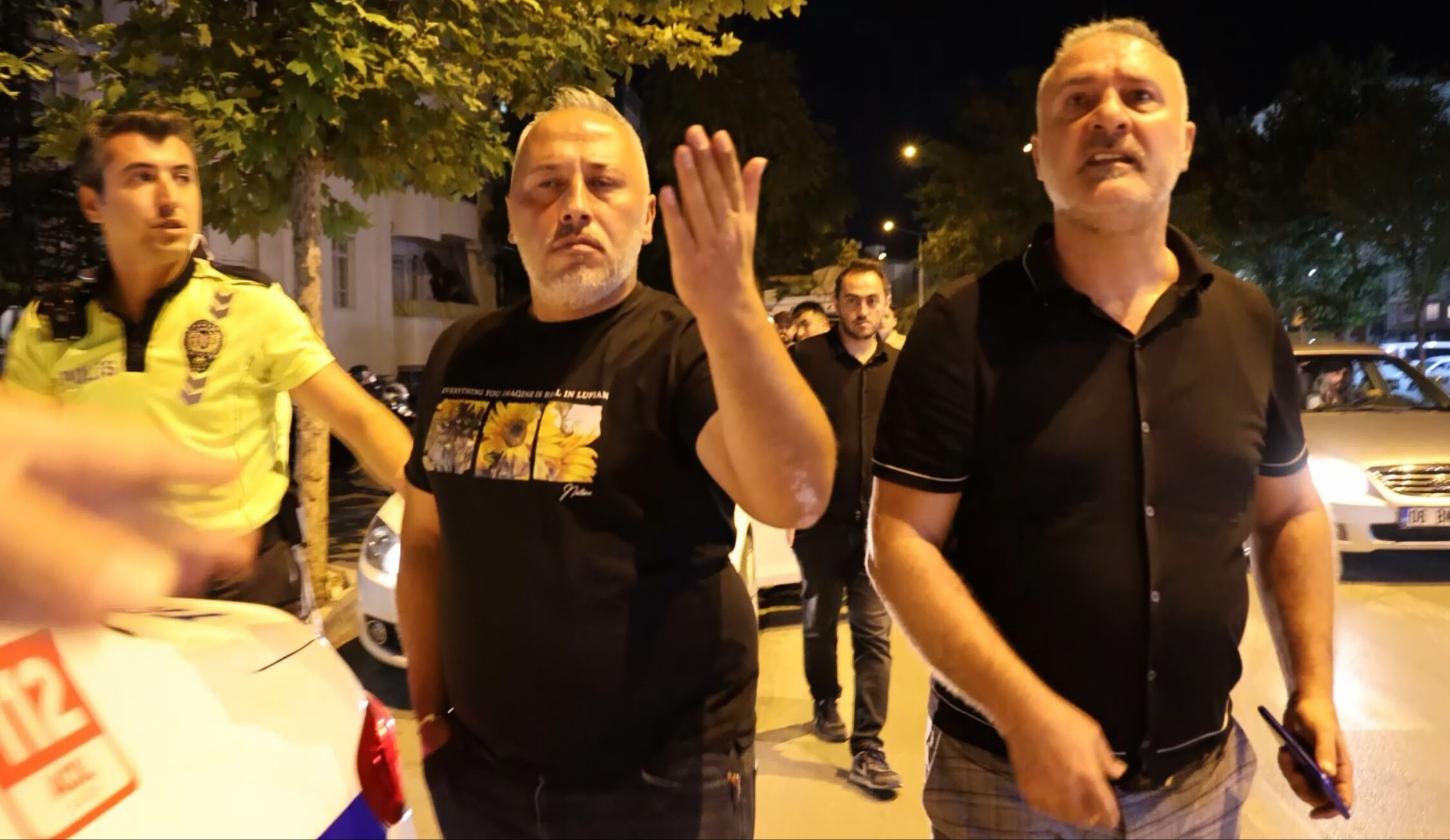 Bu kadarı da pes dedirtti! Polise illegal teklifte bulundu, olmayınca çıldırdı Bu kadarı da pes dedirtti! Polise illegal teklifte bulundu, olmayınca çıldırdı - 2. Resim