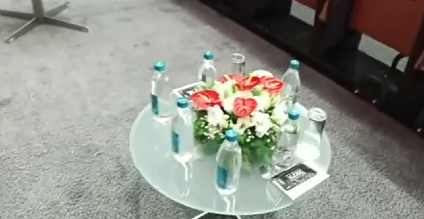 CHP'de Kemal Kılıçdaroğlu krizi! Kurultaya katılmayan Kılıçdaroğlu'nun koltuğuna kim oturdu? - 3. Resim