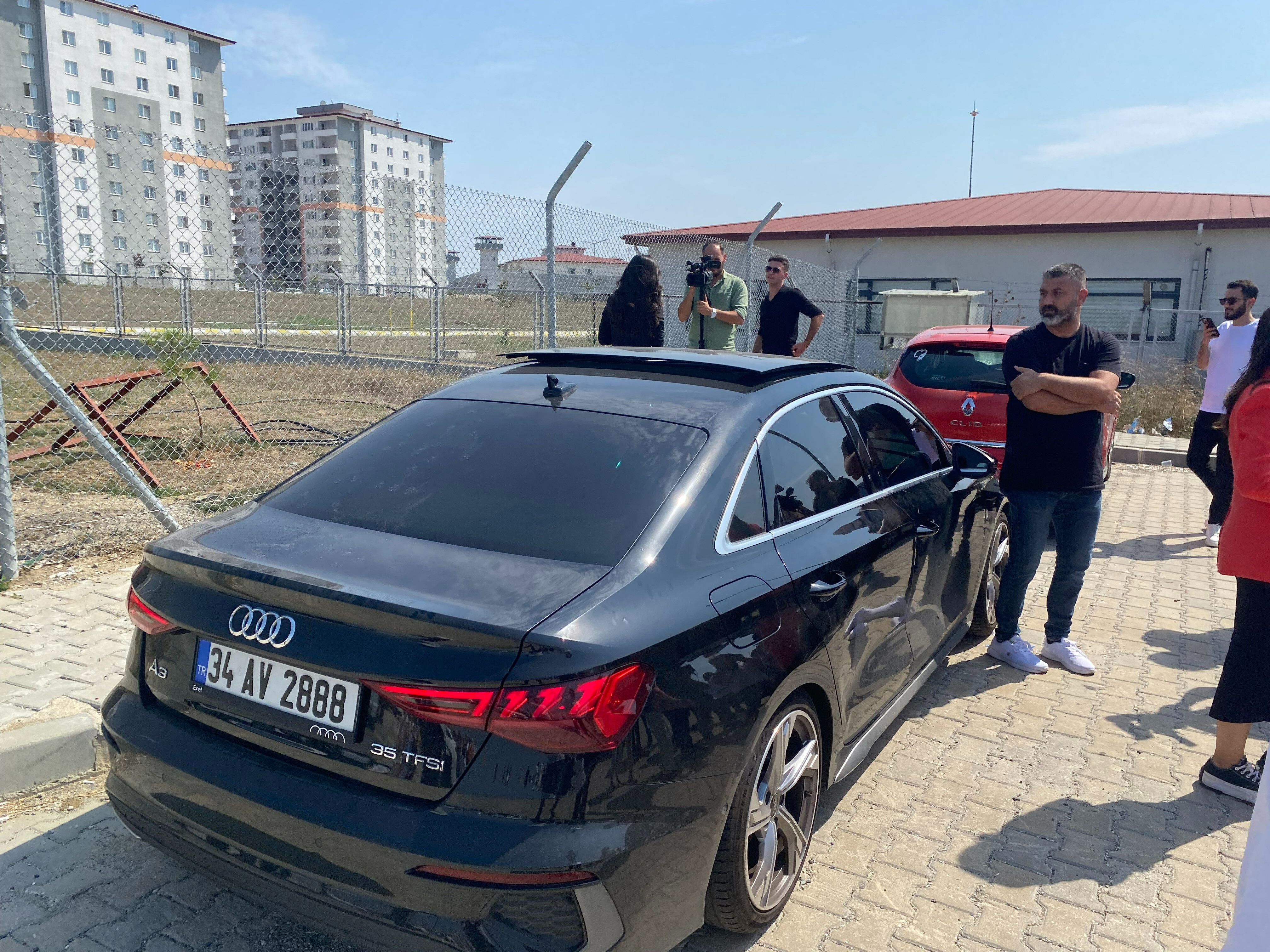 Engin Polat cezaevinden çıktı! İşte ilk görüntüsü Engin Polat cezaevinden çıktı! İşte ilk görüntüsü - 4. Resim