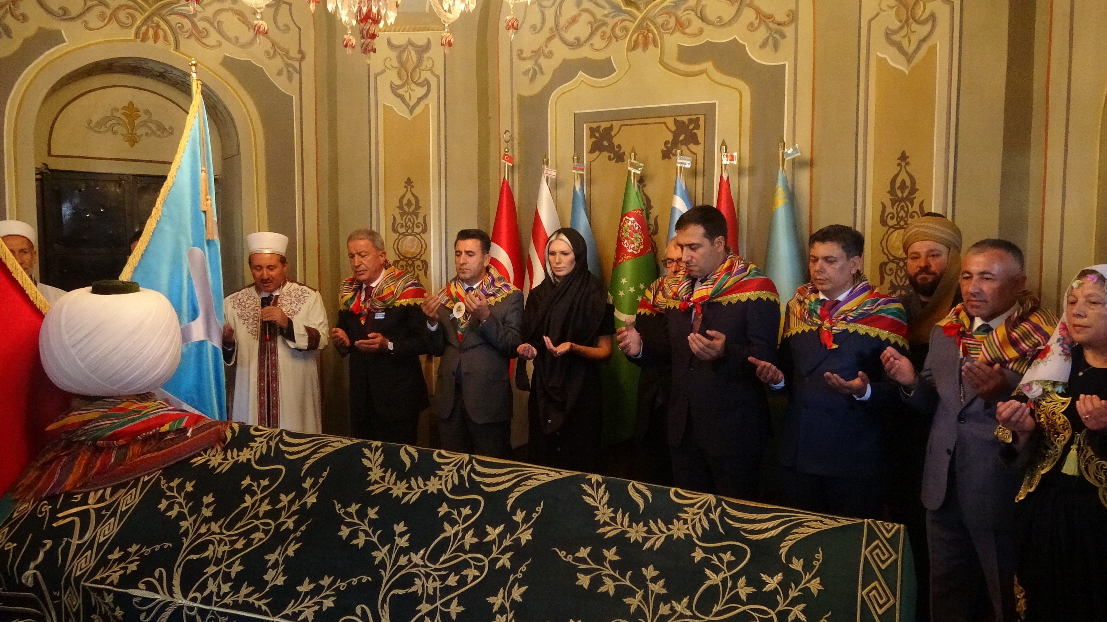 Ertuğrul Gazi'yi anma şenliklerine katılan Hulusi Akar: Kalemle kılıç beraber olacak! - 1. Resim