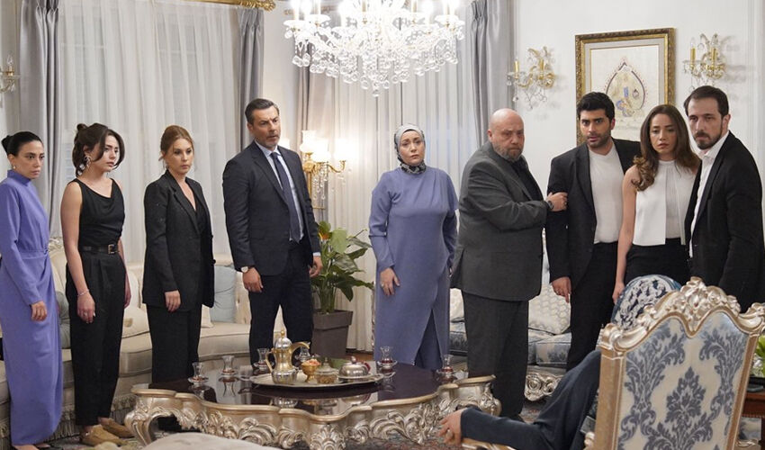 Finalde kıyamet kopmuştu! Kızılcık Şerbeti’nin 3. sezonundan ilk kareler geldi, seyircinin tek bir isteği var - 1. Resim