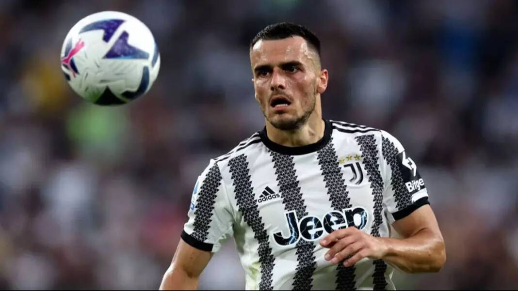 Galatasaray'da transfer çalışmaları devam ediyor! Sürpriz isim hakkında bilgi alındı Galatasaray'da transfer çalışmaları devam ediyor! Sürpriz isim hakkında bilgi alındı - 1. Resim