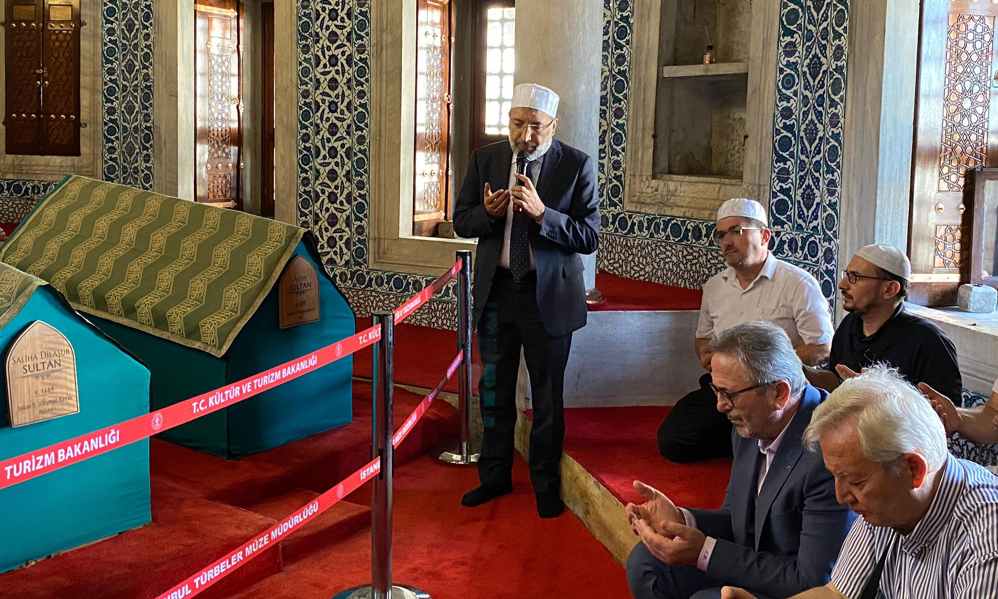 Kanuni Sultan Süleyman vefat yıl dönümünde anıldı Kanuni Sultan Süleyman vefat yıl dönümünde anıldı - 1. Resim