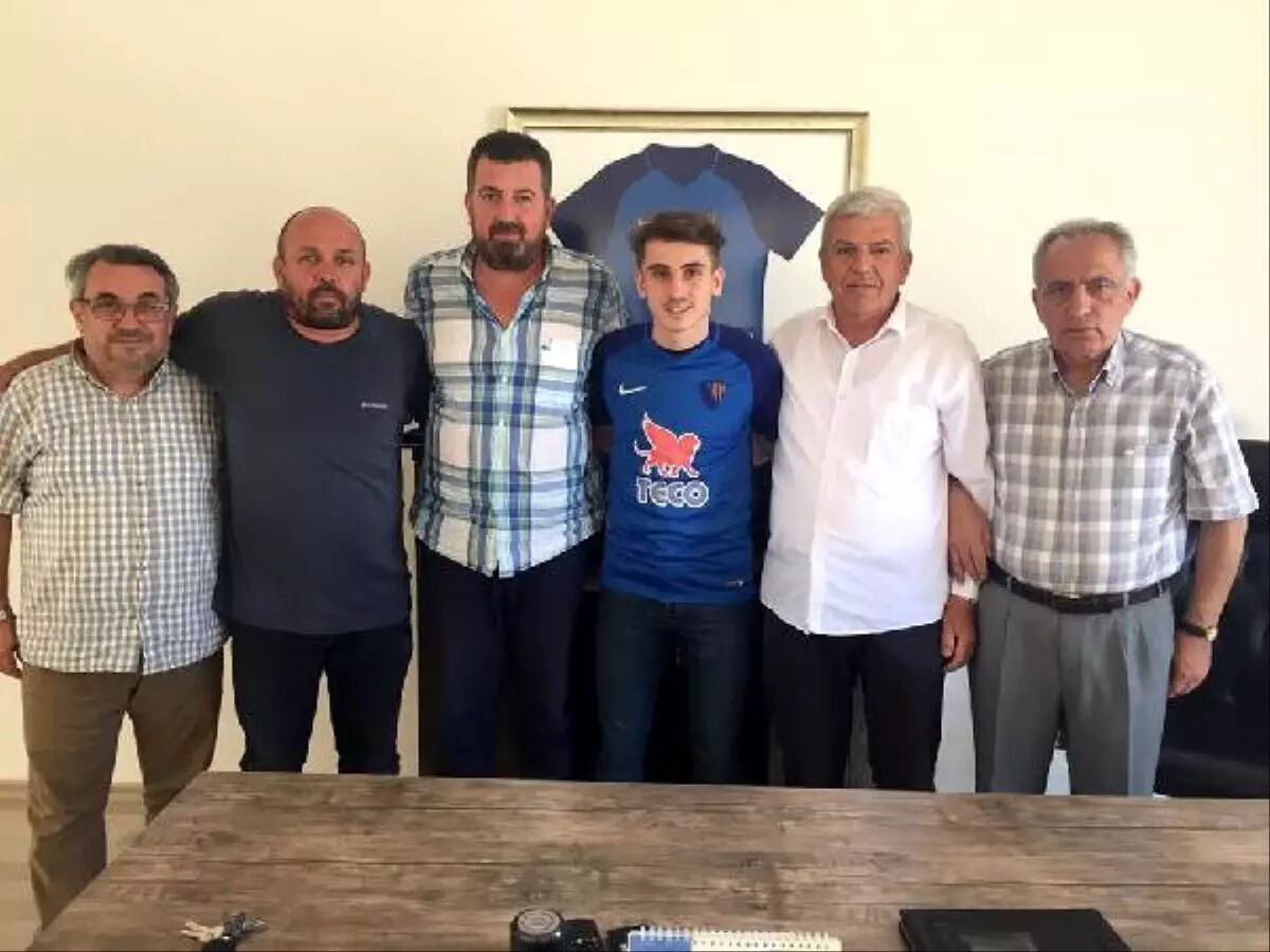 Karacabeyspor'a Kerem Aktürkoğlu piyangosu! Kulübün kazanacağı ücret belli oldu... Karacabeyspor'a Kerem Aktürkoğlu piyangosu! Kulübün kazanacağı ücret belli oldu... - 1. Resim